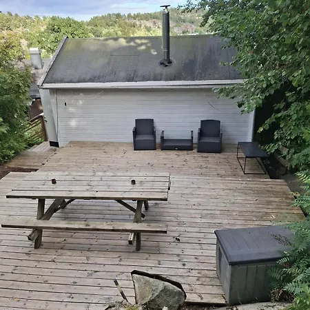With Sauna, Close To The Ferry And Airport *